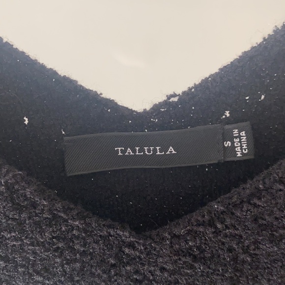 Aritzia Talula Black tank top - Picture 2 of 6